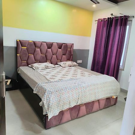 Hotel Dream Taj Family Rooms 200Mtr From Taj Mahal 아그라 외부 사진