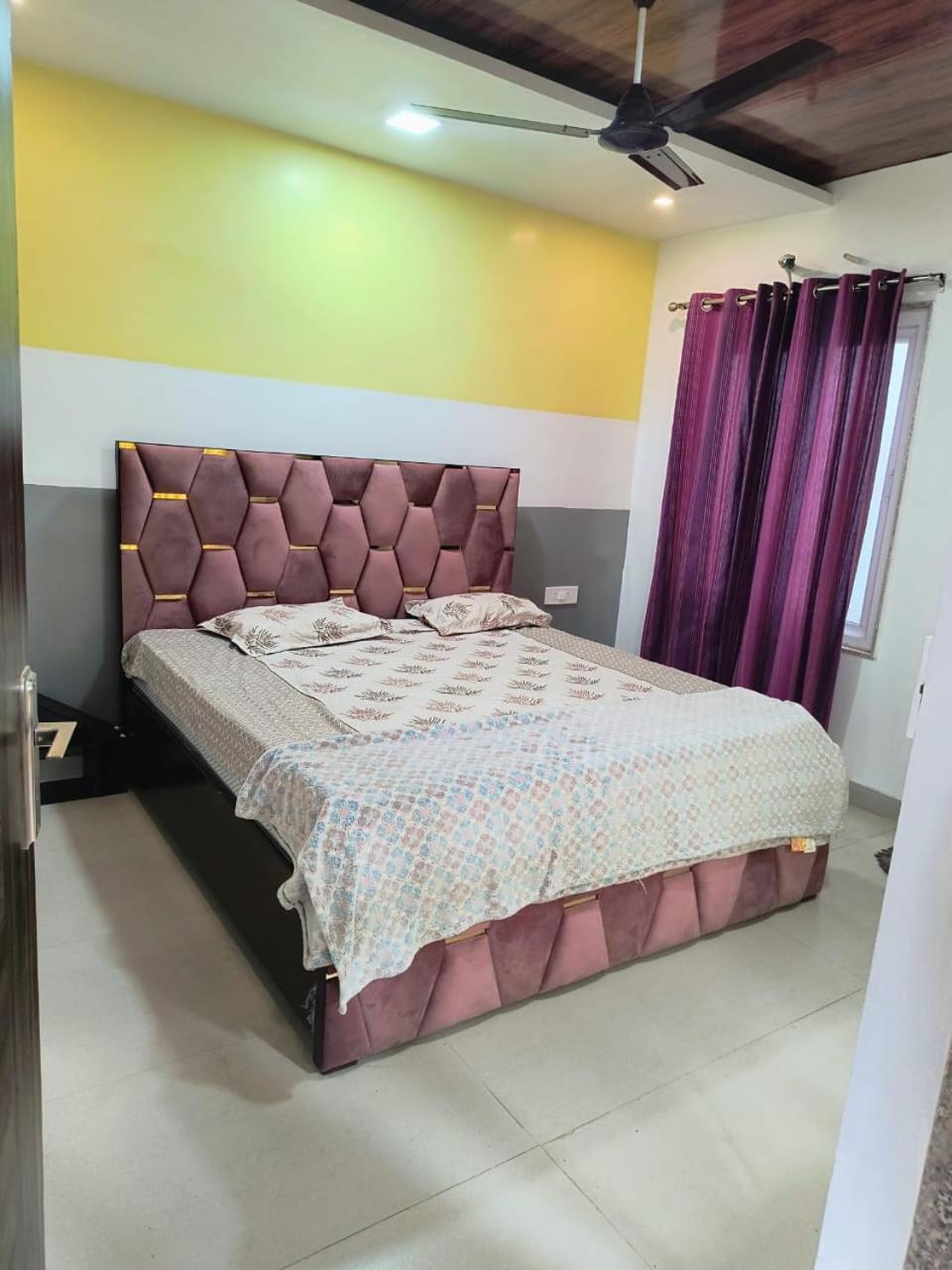 Hotel Dream Taj Family Rooms 200Mtr From Taj Mahal 아그라 외부 사진